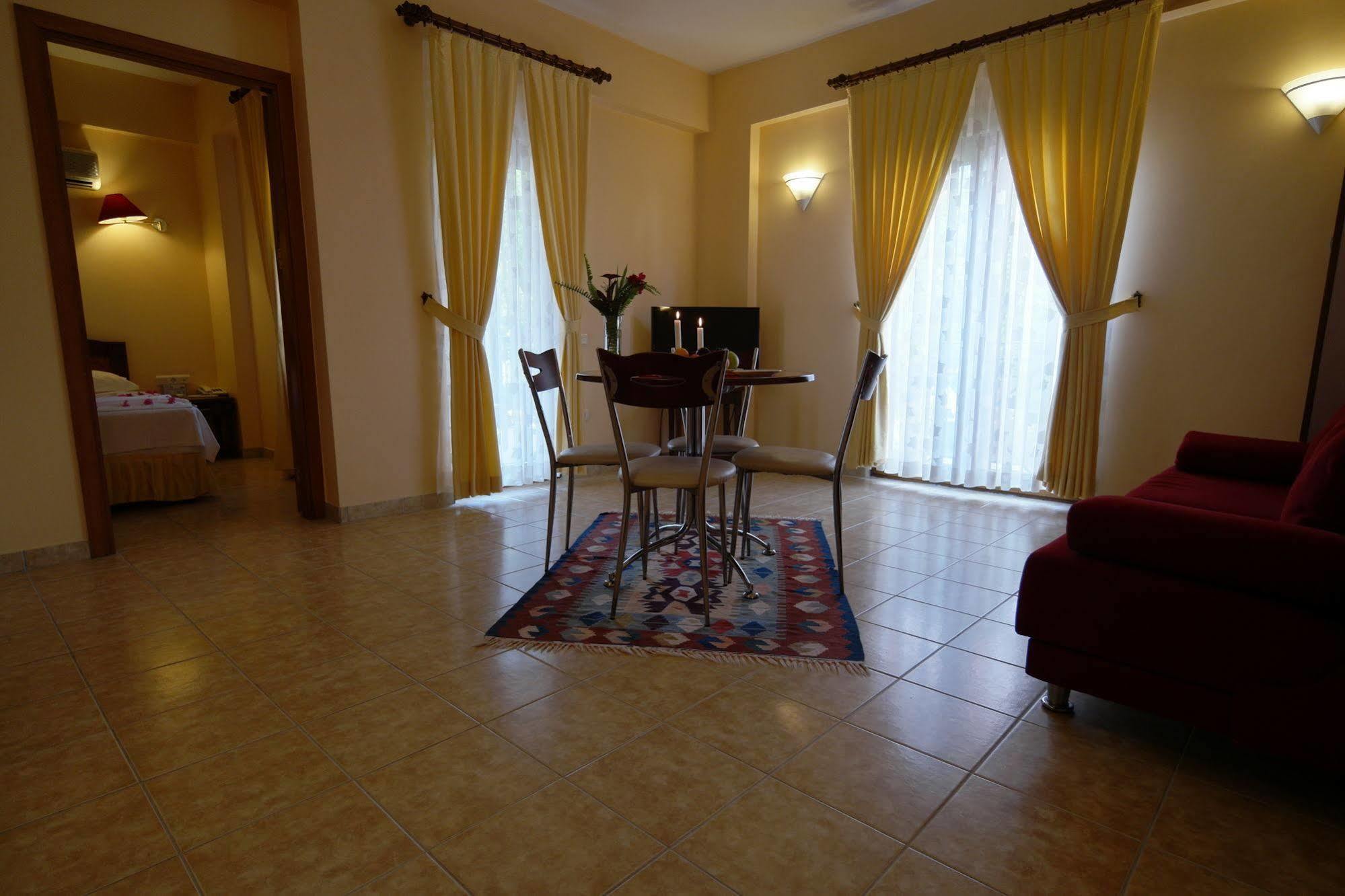 Mr. Dim Exclusive Apart Hotel Göcek Buitenkant foto